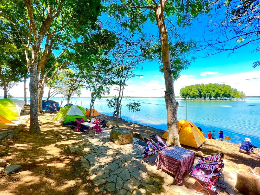 Khám Phá Khu Cắm Trại Đẹp Miền Nam: Hồ Trị An – Thiên Đường Camping Gần Sài Gòn